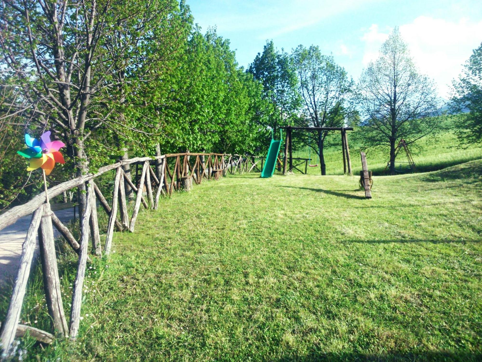 מונטמונקו Agriturismo Le Castellare מראה חיצוני תמונה